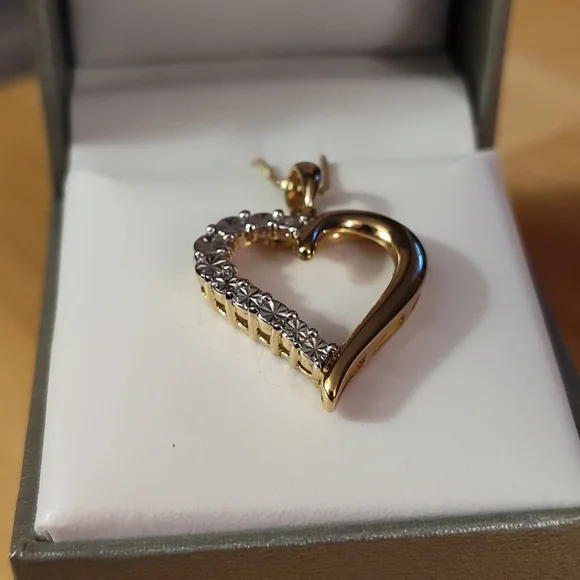 Brilliance Fine Jewelry Heart Necklace - Picture 2 of 6